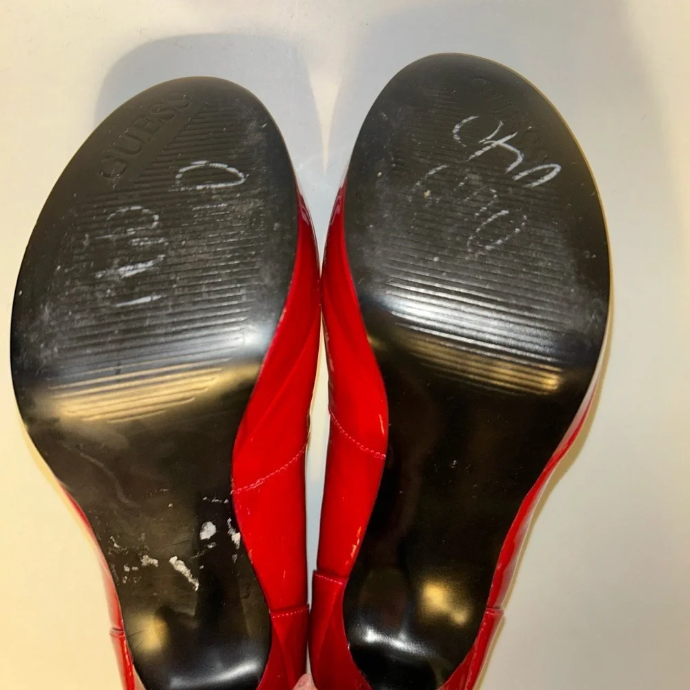 Pre loved guess heeled pump